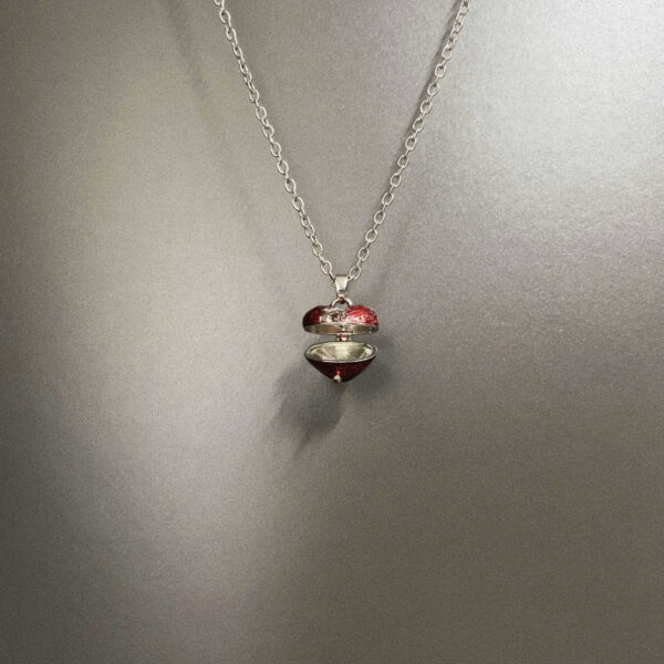 Vintage Enamel Love Box Necklace - Image 4
