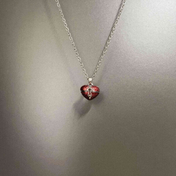 Vintage Enamel Love Box Necklace - Image 2